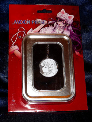 Tsukuyomi: Moon Phase Necklace: Hazuki Luna Medallion